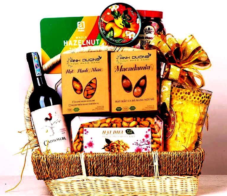 Giỏ quà Tết 2021
