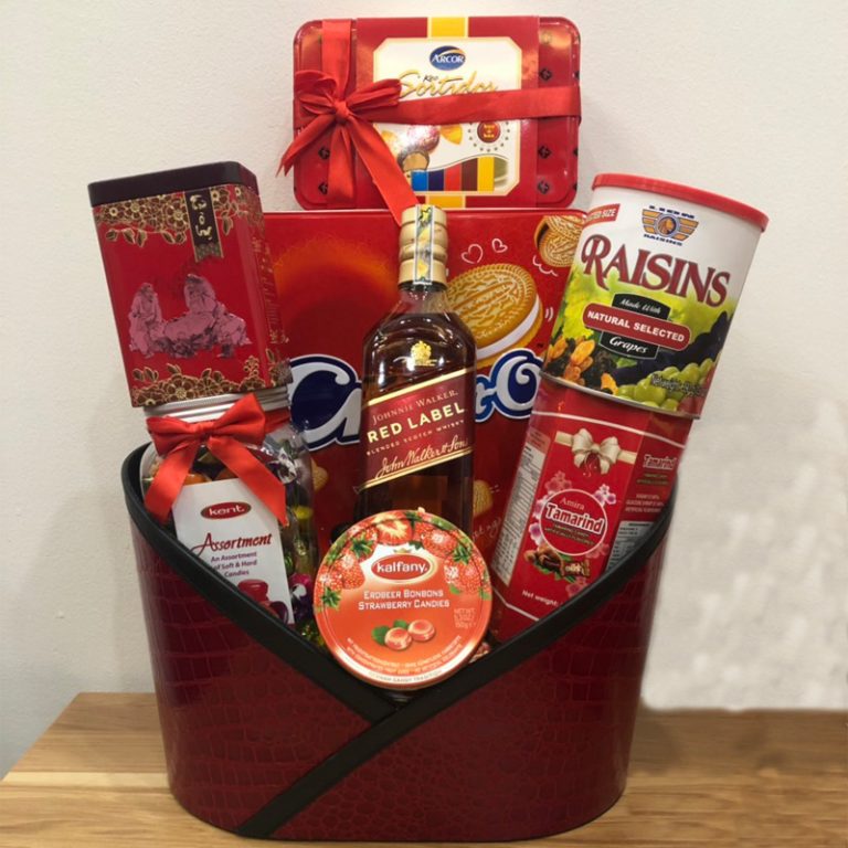 Giỏ quà biếu tết khách hàng bằng da đẹp