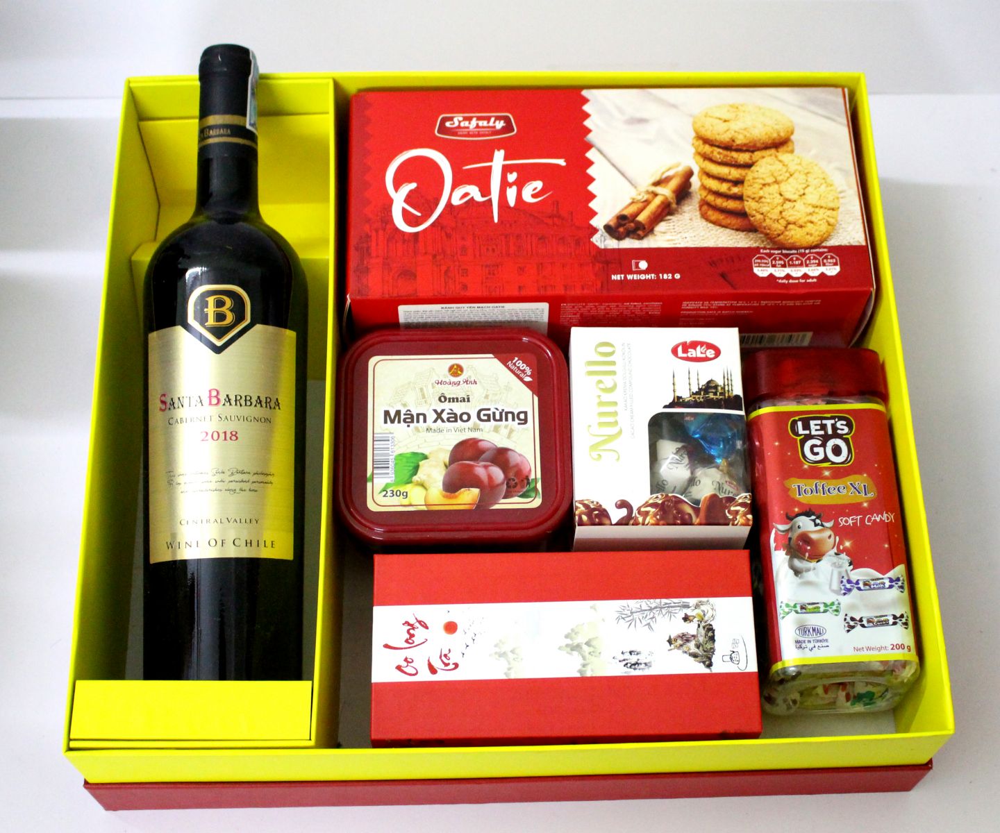 Hộp quà tặng tết 2020 rượu vang sang trọng