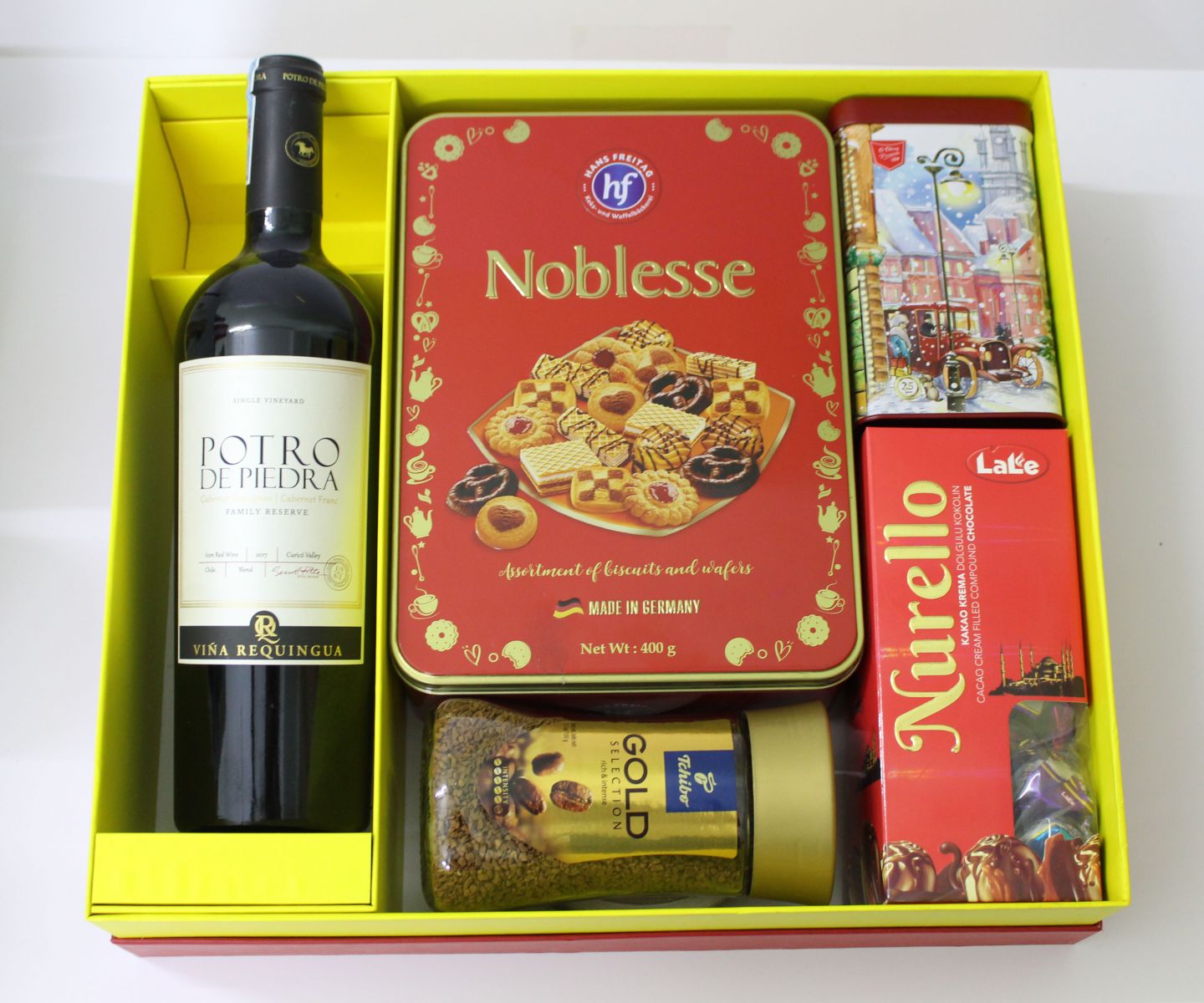 hộp quà tết sang trọng Hà Nội tại Đầu Tư Thanh