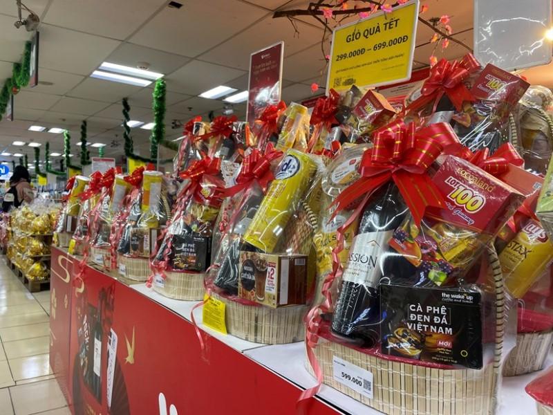 Thị trường quà Tết cuối năm - Cách lựa những món quà phù hợp Thị trường quà Tết cuối năm - Cách lựa những món quà phù hợp