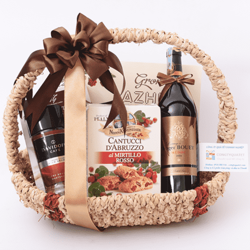 Giỏ quà biếu tết khách hàng Vinh Hoa